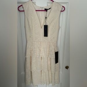NWT BCBG MaxAzria Scarlett Ivory Tiered Lace Eyelet Cocktail Dress Size 0